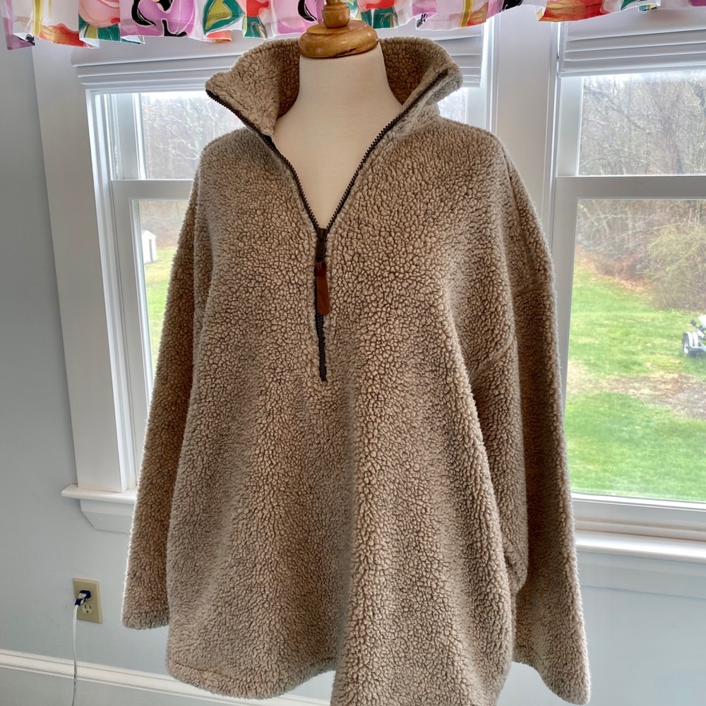 Ladies Large Kenyon Sweater in Beige